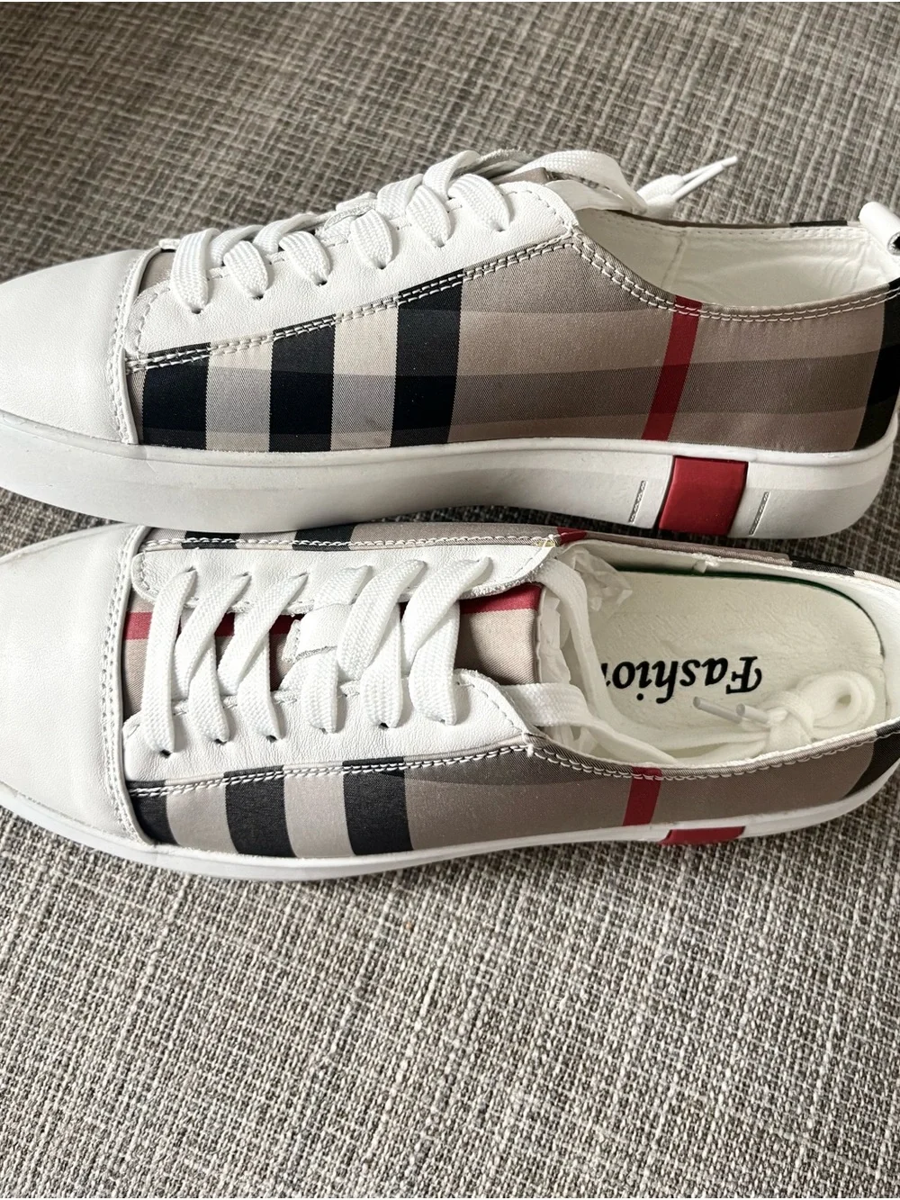 NWT Plaid Low-Top Sneakers with Red Accent (Burberry tartan pattern)